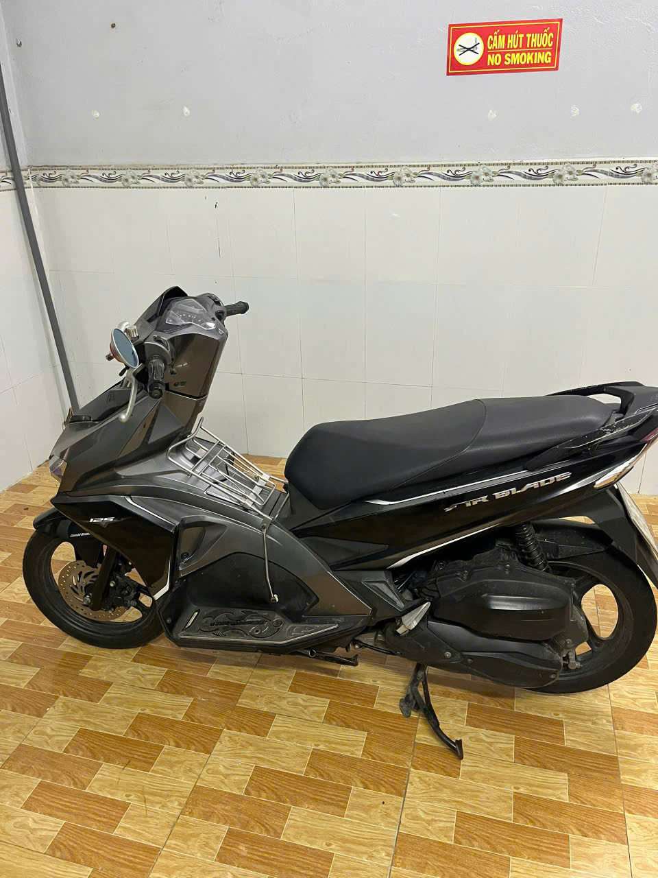 Air Blade Bạc Đen 2016 3 Air Blade Bạc Đen 2016 - Ảnh 3